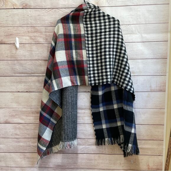 STEVE MADDEN MIXED MEDIA OVERSIZED SCARF/WRAP - Picture 4 of 7